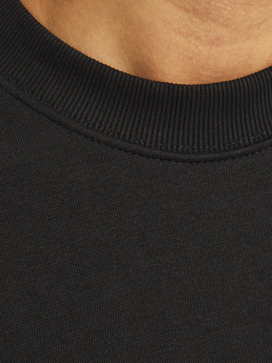 model_shot-detail
